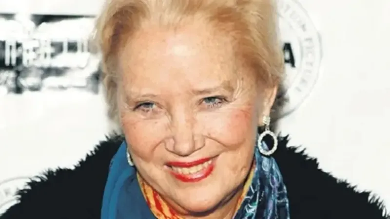 Sally Kirkland Hayatını Kaybetti! Hollywood Yasta mı?