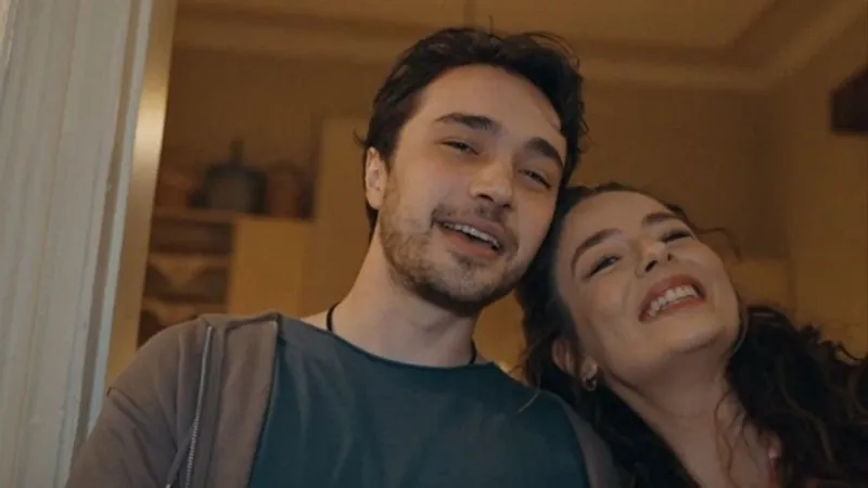 'Aile Saadeti'nden ilk tanıtım geldi: Hem duygu hem kahkaha bir arada!