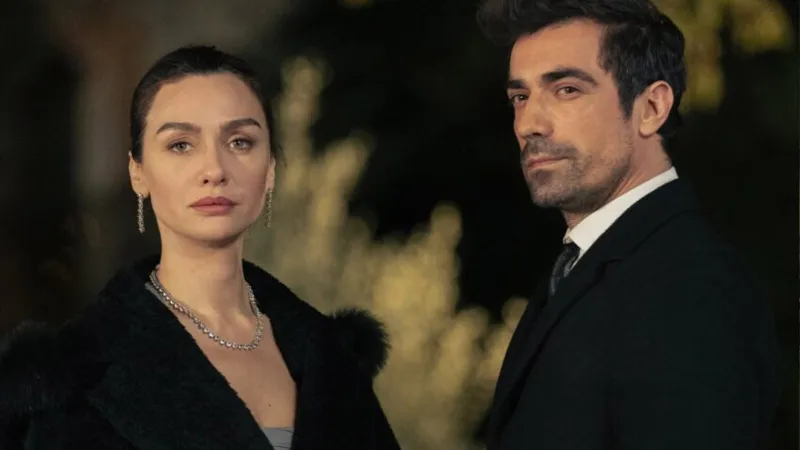 Birce Akalay ile İbrahim Çelikkol'un arasına kara kedi girdi "Bizim neslin işleri değil bunlar"