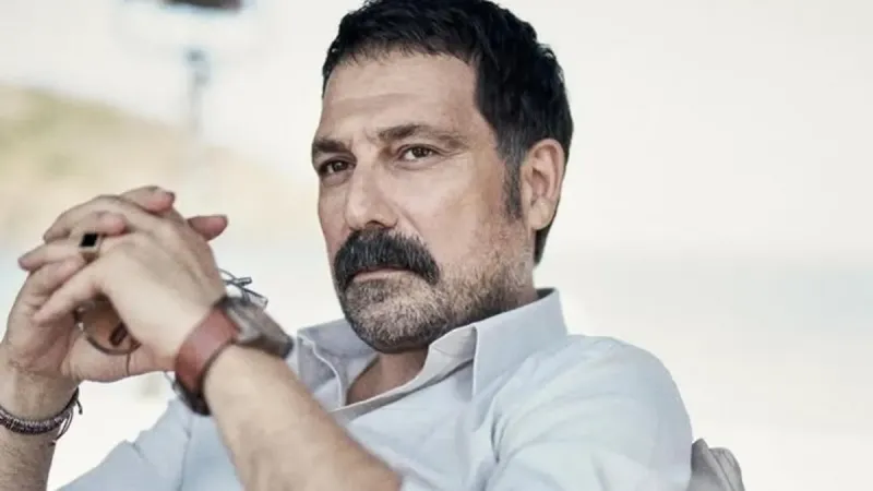 Bülent İnal'ın Eşi Melis, Güzelliğiyle Sosyal Medyayı Yıktı!