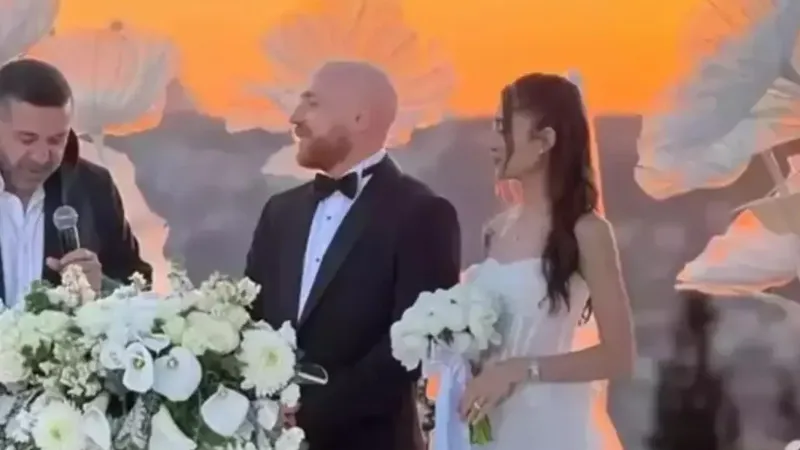 'Çocuklar Duymasın' dizisinin 'Havuç'u Furkan Kızılay evlendi