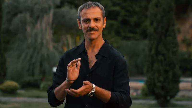 Erkan Kolçak Köstendil, yeni dizisi için "Yahya" oldu