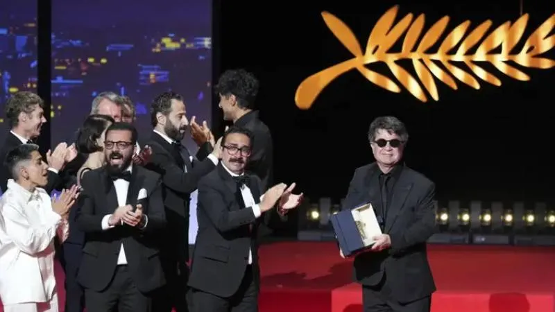 Ertuğrul Özkök: Geçen cuma Cannes’da Silivri’ye “S.E.S” bombası atıldı