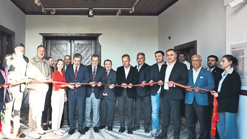 Antalya'da Mikroskobik Müze! Minyatür Sanatında Çığır Açıldı!