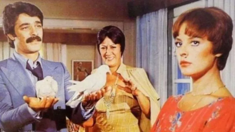 Kadir İnanır'dan Hülya Koçyiğit'e Şok Dava! Neler Oluyor?