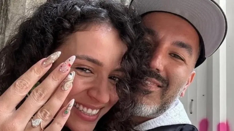 Tolga Akış Evleniyor! Zeynep Bastık'ın Eski Eşi Mutlu Haberi Verdi